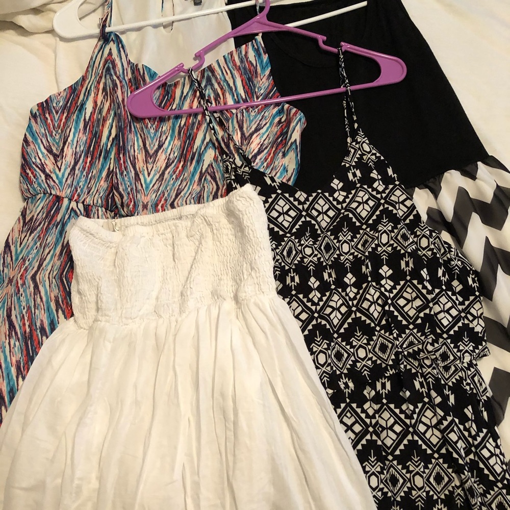 4 dresses- ALL SIZE XL BESIDE THE WHITE DRESS !!!!
